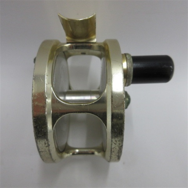 アルキュオン　ベビートラウトフライリール